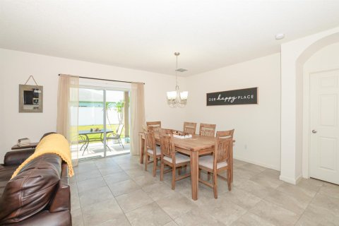 Villa ou maison à vendre à Port St. Lucie, Floride: 4 chambres, 181.62 m2 № 2146880 - photo 14