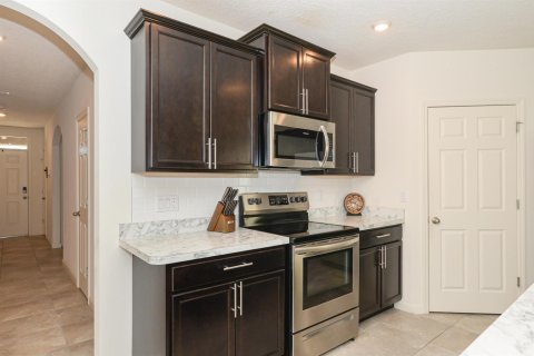 Villa ou maison à vendre à Port St. Lucie, Floride: 4 chambres, 181.62 m2 № 2146880 - photo 8