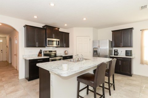 Villa ou maison à vendre à Port St. Lucie, Floride: 4 chambres, 181.62 m2 № 2146880 - photo 6