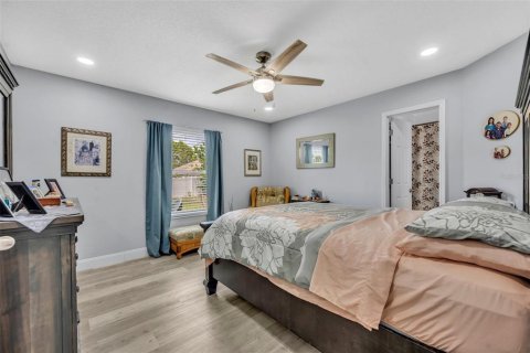 House in Deltona, Florida 3 bedrooms, 106.09 sq.m. № 1780431 - photo 18