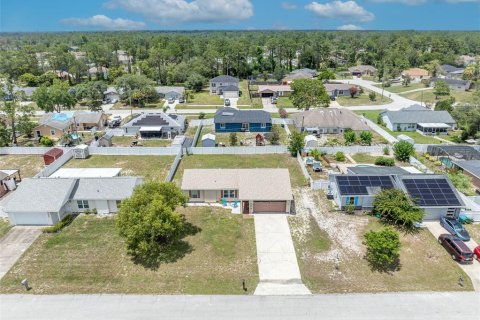 House in Deltona, Florida 3 bedrooms, 106.09 sq.m. № 1780431 - photo 26