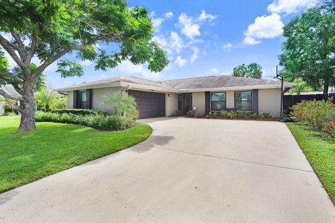 Casa en alquiler en Tampa, Florida, 3 dormitorios, 144.74 m2 № 1904001 - foto 1