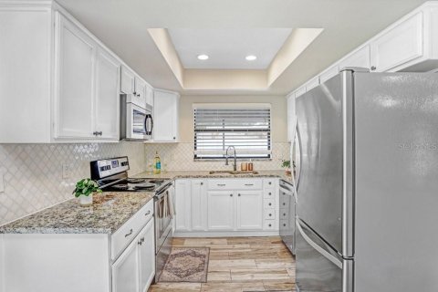 Casa en alquiler en Tampa, Florida, 3 dormitorios, 144.74 m2 № 1904001 - foto 15