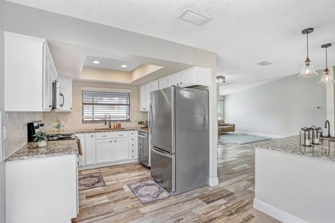 Casa en alquiler en Tampa, Florida, 3 dormitorios, 144.74 m2 № 1904001 - foto 14