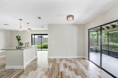 Casa en alquiler en Tampa, Florida, 3 dormitorios, 144.74 m2 № 1904001 - foto 9
