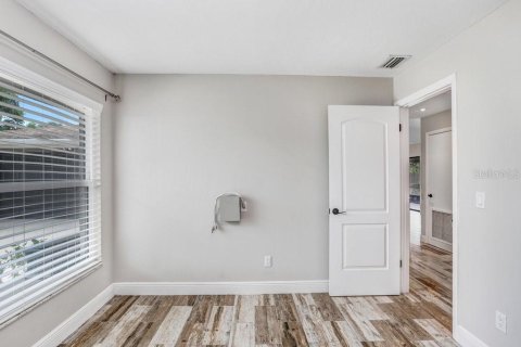 Casa en alquiler en Tampa, Florida, 3 dormitorios, 144.74 m2 № 1904001 - foto 23