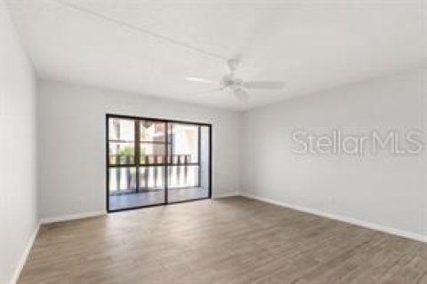 Condo in Rotonda, Florida, 1 bedroom  № 1903193 - photo 8