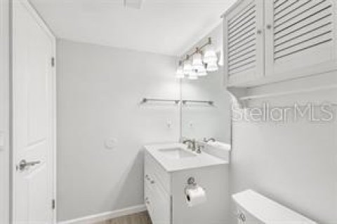 Condo in Rotonda, Florida, 1 bedroom  № 1903193 - photo 25