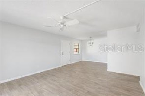 Condo in Rotonda, Florida, 1 bedroom  № 1903193 - photo 9