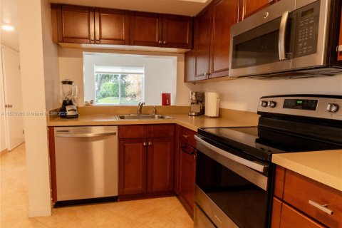 Condominio en venta en Plantation, Florida, 2 dormitorios, 101.91 m2 № 1922457 - foto 8