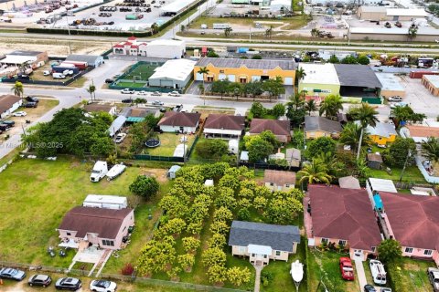 House in Homestead, Florida 3 bedrooms, 116.31 sq.m. № 1770600 - photo 27