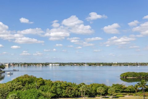 Купить кондоминиум в Палм-Бич, Флорида 5 комнат, 174.93м2, № 2146390 - фото 25