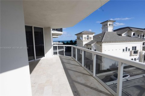 Apartamento en alquiler en Miami Beach, Florida, 2 dormitorios, 144 m2 № 1986150 - foto 2