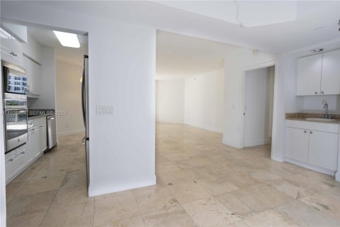 Apartamento en alquiler en Miami Beach, Florida, 2 dormitorios, 144 m2 № 1986150 - foto 4