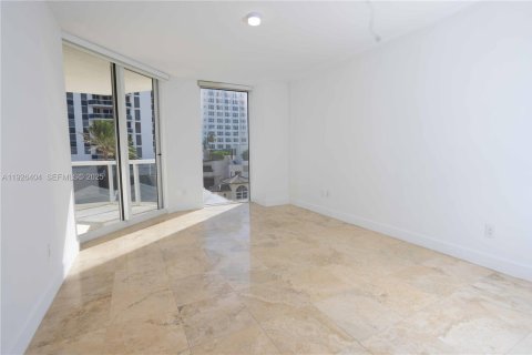 Apartamento en alquiler en Miami Beach, Florida, 2 dormitorios, 144 m2 № 1986150 - foto 11