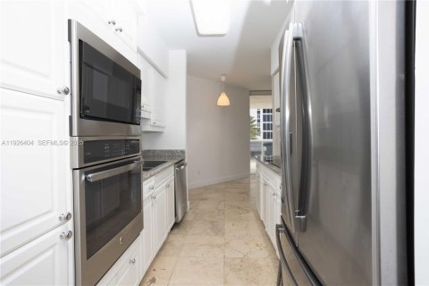Apartamento en alquiler en Miami Beach, Florida, 2 dormitorios, 144 m2 № 1986150 - foto 5