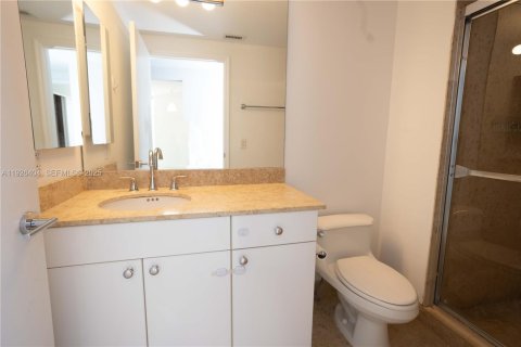 Apartamento en alquiler en Miami Beach, Florida, 2 dormitorios, 144 m2 № 1986150 - foto 25