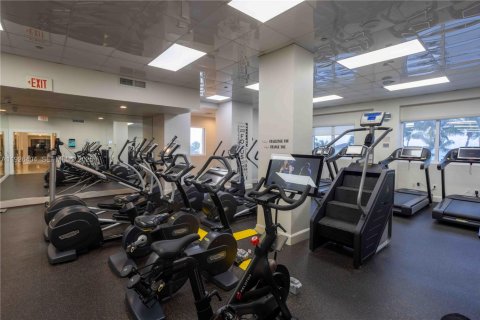 Apartamento en alquiler en Miami Beach, Florida, 2 dormitorios, 144 m2 № 1986150 - foto 20