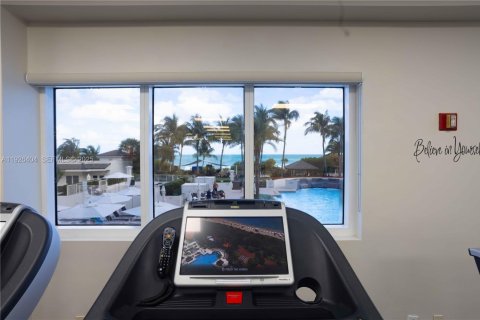 Apartamento en alquiler en Miami Beach, Florida, 2 dormitorios, 144 m2 № 1986150 - foto 23