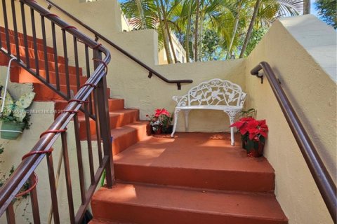 Copropriété à vendre à Miami, Floride: 2 chambres, 85.56 m2 № 2012199 - photo 3