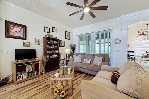 House in Clermont, Florida 3 bedrooms, 188.41 sq.m. № 2150703 - photo 8