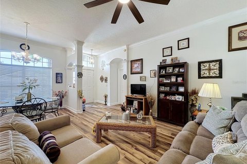 House in Clermont, Florida 3 bedrooms, 188.41 sq.m. № 2150703 - photo 6