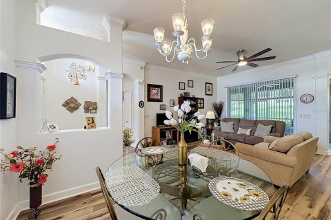 House in Clermont, Florida 3 bedrooms, 188.41 sq.m. № 2150703 - photo 12