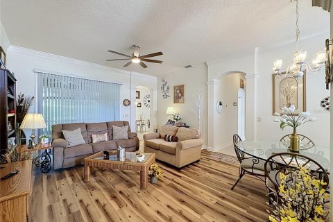 House in Clermont, Florida 3 bedrooms, 188.41 sq.m. № 2150703 - photo 9
