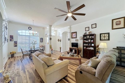 House in Clermont, Florida 3 bedrooms, 188.41 sq.m. № 2150703 - photo 7