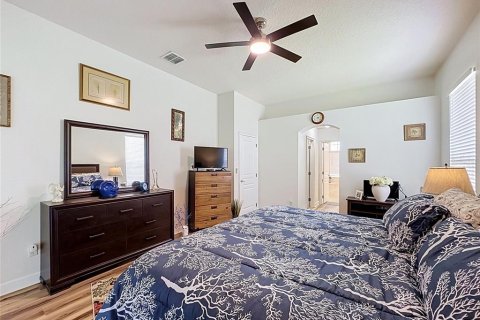 House in Clermont, Florida 3 bedrooms, 188.41 sq.m. № 2150703 - photo 24