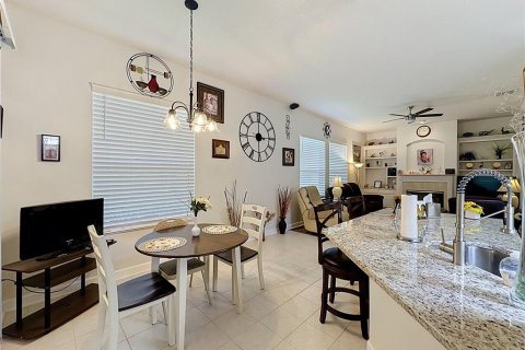 House in Clermont, Florida 3 bedrooms, 188.41 sq.m. № 2150703 - photo 17