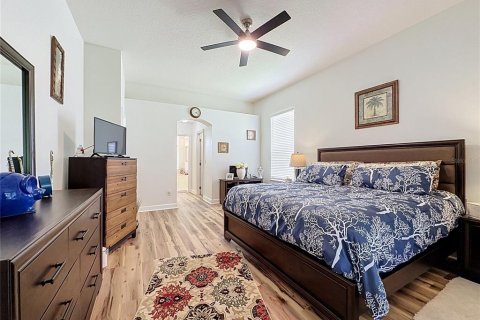 House in Clermont, Florida 3 bedrooms, 188.41 sq.m. № 2150703 - photo 25