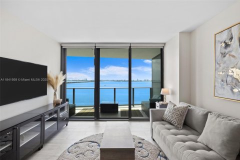 Copropriété à vendre à Miami, Floride: 2 chambres, 106.19 m2 № 1833924 - photo 4