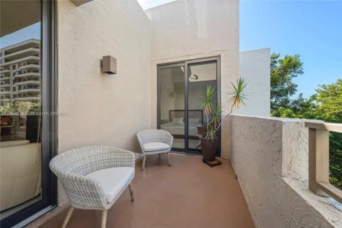 Condo in Key Biscayne, Florida, 3 bedrooms  № 1955199 - photo 16