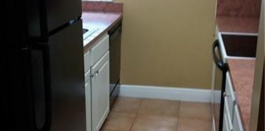 Condo in Coral Springs, Florida, 1 bedroom  № 2083817