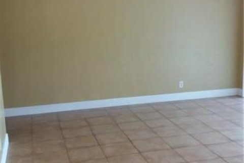 Condo in Coral Springs, Florida, 1 bedroom  № 2083817 - photo 7