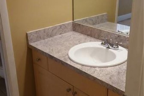 Condo in Coral Springs, Florida, 1 bedroom  № 2083817 - photo 13
