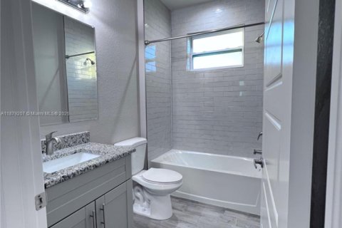 Купить виллу или дом в Лабель, Флорида 8 комнат, 142.7м2, № 1977875 - фото 16