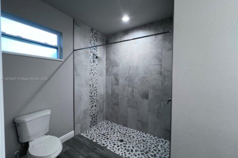 Купить виллу или дом в Лабель, Флорида 8 комнат, 142.7м2, № 1977875 - фото 13