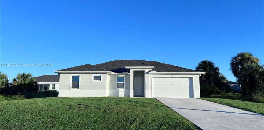 Дом в Лабель, Флорида 8 комнат, 142.7м2 № 1977875