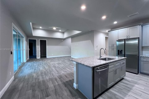 Купить виллу или дом в Лабель, Флорида 8 комнат, 142.7м2, № 1977875 - фото 11