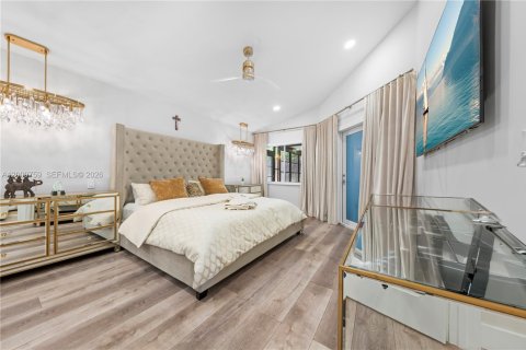 House in Pembroke Pines, Florida 4 bedrooms, 131.55 sq.m. № 2065291 - photo 13