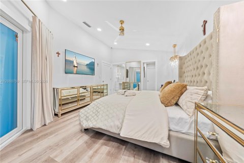 House in Pembroke Pines, Florida 4 bedrooms, 131.55 sq.m. № 2065291 - photo 14