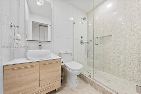 House in Pembroke Pines, Florida 4 bedrooms, 131.55 sq.m. № 2065291 - photo 9