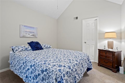 House in Altamonte Springs, Florida 3 bedrooms, 146.97 sq.m. № 1771885 - photo 12