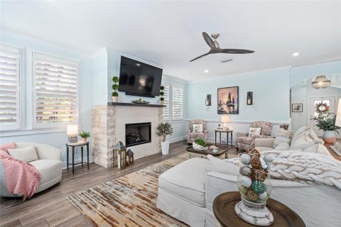 House in Palm Coast, Florida 3 bedrooms, 172.71 sq.m. № 2152309 - photo 13