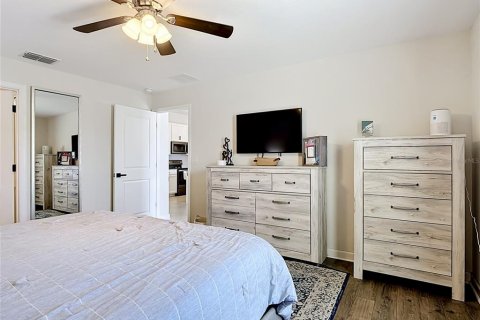House in Davenport, Florida 3 bedrooms, 146.79 sq.m. № 2100333 - photo 15