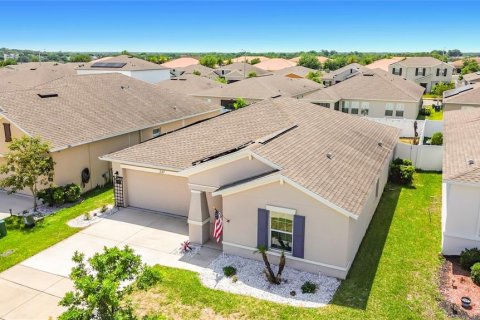 House in Davenport, Florida 3 bedrooms, 146.79 sq.m. № 2100333 - photo 2