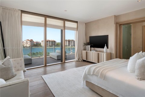 Condo in Miami Beach, Florida, 4 bedrooms  № 1936598 - photo 9