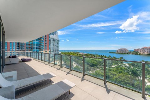 Condo in Miami Beach, Florida, 4 bedrooms  № 1936598 - photo 6